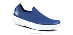 Navy OOFOS Women's OOmg eeZee Low Shoe 404R86